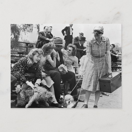 ポール・ロベソンと友人、1940年代 ポストカード (正面)