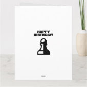 ポーンクールチェス駒を持つハッピーバースデーカード カード (裏面)