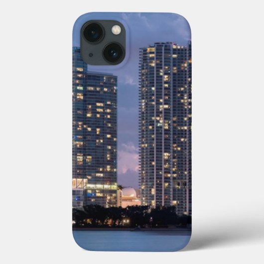 マイアミのウォーターフロントにあるコンドミニアムタワー Case-Mate iPhoneケース (裏面)