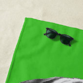 マイアミのパグ|はあなたの名前を加えます ビーチタオル (インサイチュ)