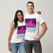 マイアミの夜 ネオンシティの雰囲気 Tシャツ (ユニセックス)