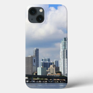 マイアミの水辺地帯の眺め iPhone 13ケース