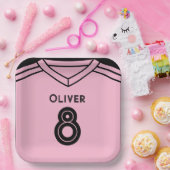 マイアミピンクとブラックサッカーの誕生日パーティー ペーパープレート (パーティー)
