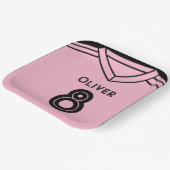 マイアミピンクとブラックサッカーの誕生日パーティー ペーパープレート (傾斜あり)