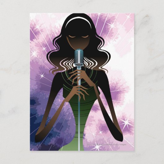 マイクを持つ女性のポートレート ポストカード (正面)