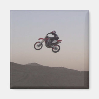 マイク マグネット