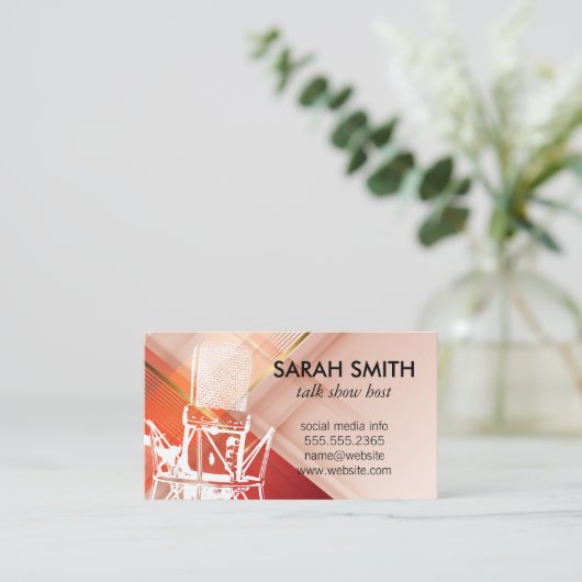 マイク/赤オレンジ背景 名刺 (スタンド正面)