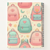 マイスクールメモリーズ名前をカスタムするバックパックスパイラル ノートブック (裏面)