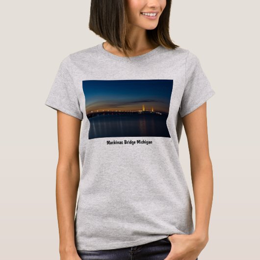 マイティMacアットナイトパノTシャツ Tシャツ (正面)