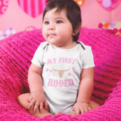 マイファーストロデオウェスタン女性のカーボーイファーストファースト誕生日 ベビーボディスーツ