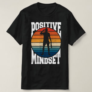 マインドセ前向きットテニスプレーヤーレトロサンセット Tシャツ