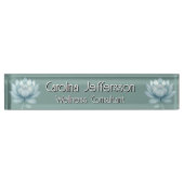 マインドフルネスウェルネスコンサルタントZen Lotusティール（緑がかった色） デスクネームプレート (正面)