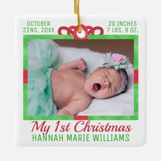 マイ初めてのクリスマスカスタムベビー写真名ギフトボックス セラミックオーナメント (正面)