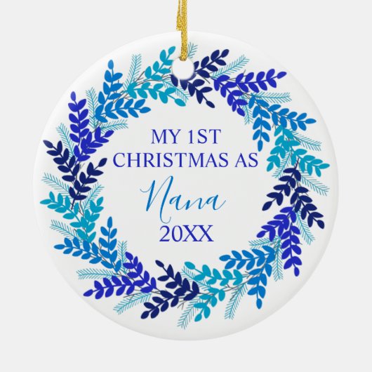 マイ初めてのクリスマスズナナエレガントブルーリース セラミックオーナメント (裏面)