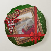 マイ初めてのクリスマス(金ゴールドフレーム付き)赤い弓写真 ラウンドクッション (裏面)