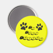 マイ最高のフレンドドッグポーズ水玉模様オン黄色 マグネット (正面/裏面)