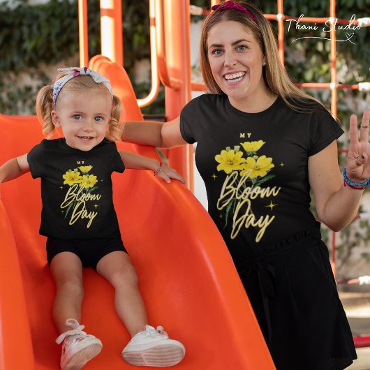 マイ開花パーソナライズされたデイネーム感動的女性 Tシャツ