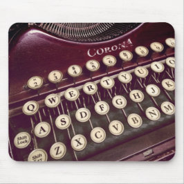 マウスはクラシックなタイプライターに歩き回ります マウスパッド