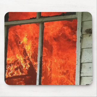 マウスを燃やすこと! マウスパッド