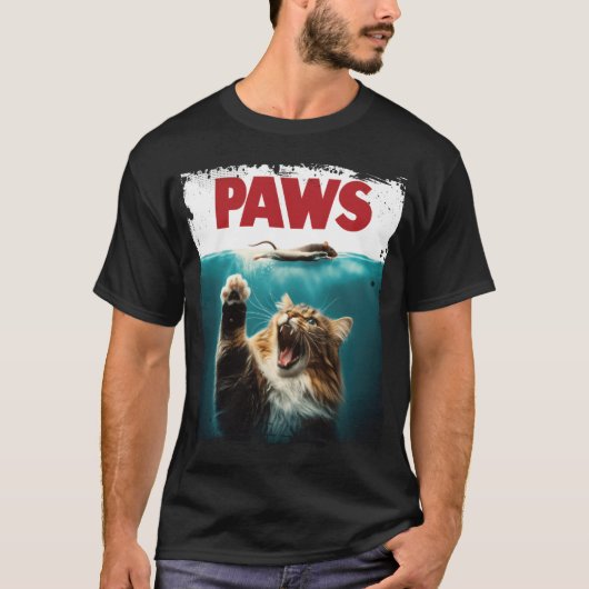 マウスを追いかけるPAWSパロディユーモアのあるネコ猫 Tシャツ (正面)