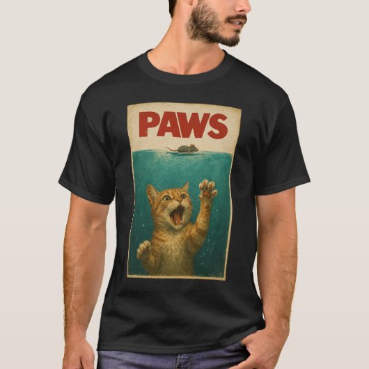 マウスを追いかけるPAWSパロディユーモアのあるネコ猫 Tシャツ (正面)