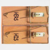 マウストラップ フリースブランケット (正面(横))