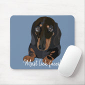 マウスパッドが顔を舐める/ダックシュント子犬 マウスパッド (マウス)