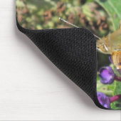 マウスパッド – オレンジ色の蝶の紫色の花 (コーナー)