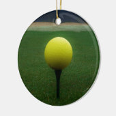 マウンテンゴルフ場のイエローゴルフボール セラミックオーナメント (左)