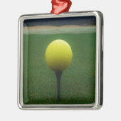 マウンテンゴルフ場のイエローゴルフボール メタルオーナメント (左)