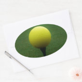 マウンテンゴルフ場のイエローゴルフボール 楕円形シール (封筒)