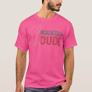 マウンテンダデシャツビグおもしろいフットサスカッチロックO Tシャツ