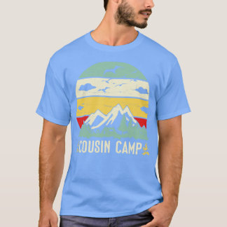 マウンテンツリーキャンプファイヤーハッピーキャンピングデイハイシドカサ Tシャツ