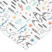 マウンテンハイキングパターン ミディアムテーブルランナー (コーナー)