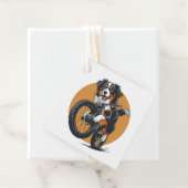 マウンテンバイクに乗るベルネーズマウンテンドッグ フェイバータグ (インサイチュ)