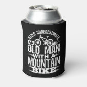 マウンテンバイクを持つ老人を甘く見ない 缶クーラー (缶裏面)