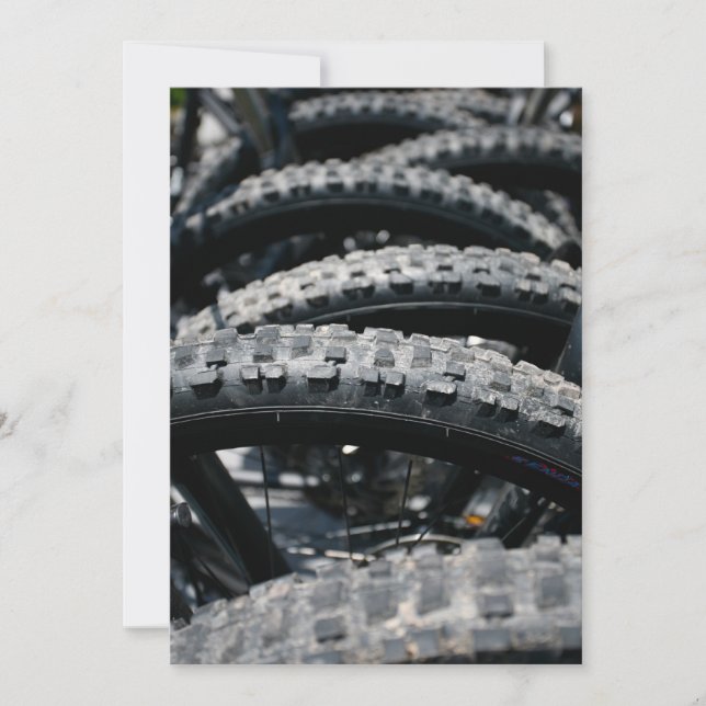 マウンテンバイクタイヤ (正面)