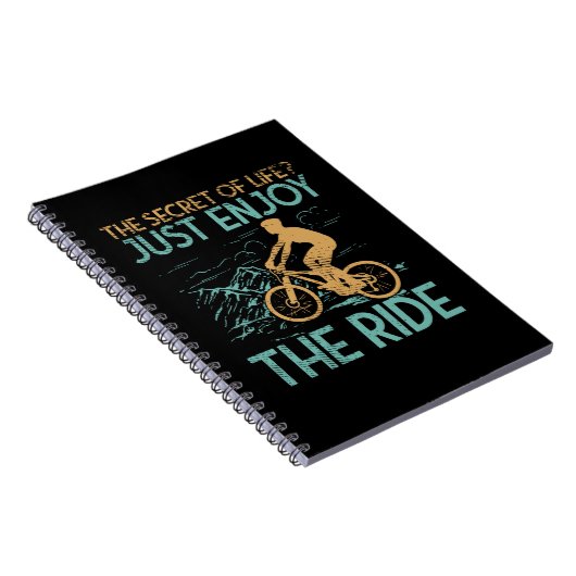 マウンテンバイクマウンテンバイクもしくは自転車に乗る人 ノートブック (右側)