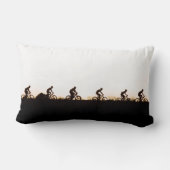 マウンテンバイク乗り手がダムを乗り越える ランバークッション (裏面)