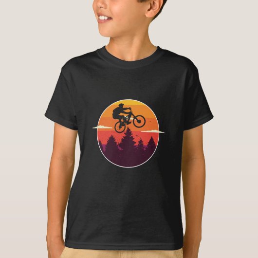 マウンテンバイクMtbシャツ用マウンテンバイクもしくは自転車に乗る人 Tシャツ (正面)