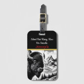 マウンテンランドスケープの夜明けにバッファロー ラゲッジタグ (正面縦)