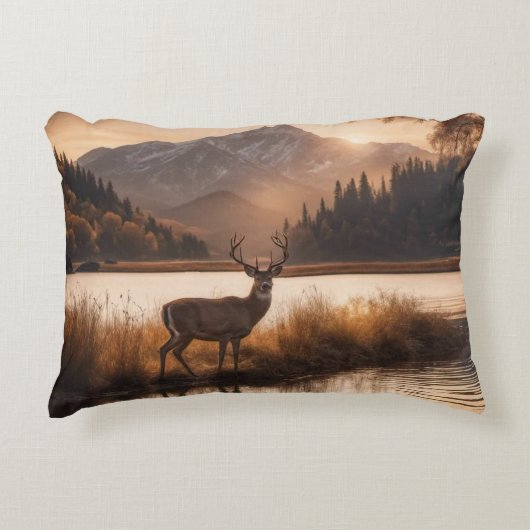 マウンテンレイクの巨大な鹿 アクセントクッション (正面)