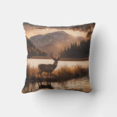 マウンテンレイクの巨大な鹿 クッション (裏面)