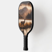 マウンテンレイクの巨大な鹿 ピックルボールラケット (左)