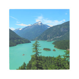 マウンテンレイクシーナリーインノースカスケーズ メタルプリント