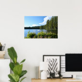 マウンテンレイク、カヌー、ワイルドフラワー ポスター (ホームオフィス)