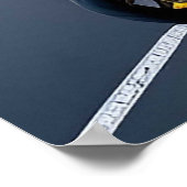 マウンテンロードに沿って乗るバイク乗り ポスター (角)