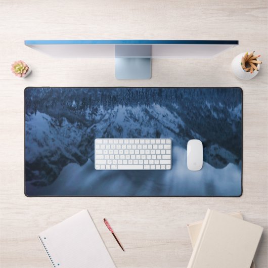 マウン威厳のあるトマンガルト反射フシネ湖 デスクマット (オフィス1)
