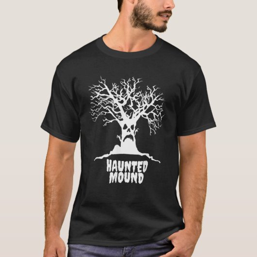 マウン幽霊のよく出るトセマタリー不気味ツリー Tシャツ (正面)
