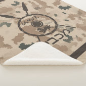 マカビーシールドと槍 – 砂漠 シェルパブランケット (3/4)